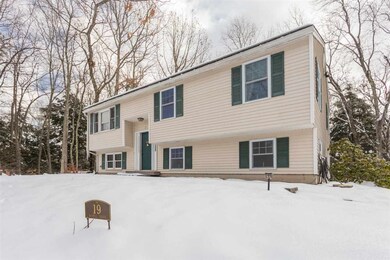 19 Durell Dr, Newmarket, NH 03857 - photo 2