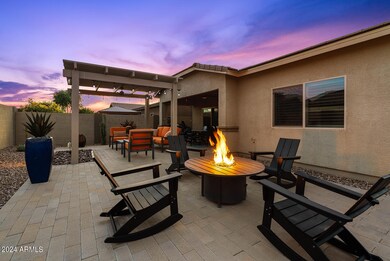 887 Banyan Ave, San Tan Valley, AZ 85140 - photo 2