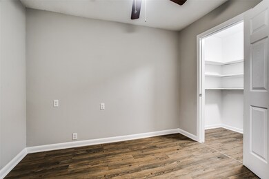 3910 Townes Forest Rd, Friendswood, TX 77546 - photo 5