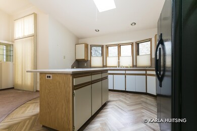 2220 N Thrush_11
