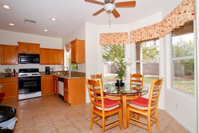 Kitchen Dining Area
