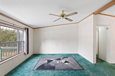 13 Brenda St, Nashua, NH 03062 - photo 6