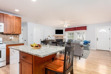 1 Kimberly Dr, Seabrook, NH 03874 - photo 4