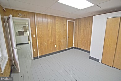 754 N 11th St unit 2R, Reading, PA 19604 - photo 3