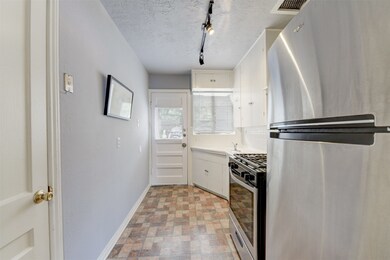 1616 W Alabama St unit 1, Houston, TX 77006 - photo 5