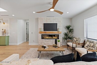 06-Living Room