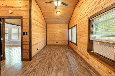 28700 Gumwood Ct, Huntsville, TX 77340 - photo 5