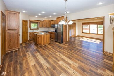 256 W Brookville Rd, Fountaintown, IN 46130 - photo 7