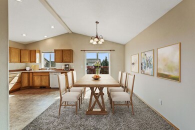 518 Beverly Ave, Medical Lake, WA 99022 - photo 4