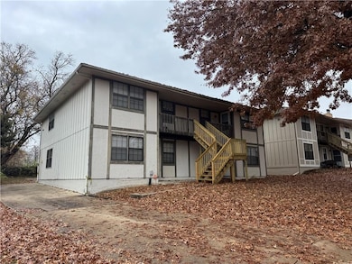 9108 E 85th St, Raytown, MO 64138 - photo 3