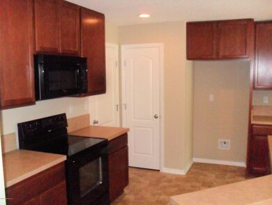 2491 Eisner Dr, Jacksonville, FL 32218 - photo 2