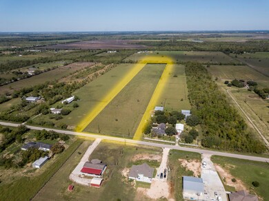 5824 County Road 392, Alvin, TX 77511 - photo 2
