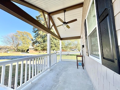 201 Hawthorne Rd, Edenton, NC 27932 - photo 7