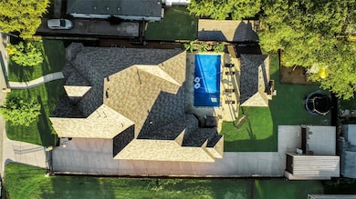 8200 Woods Ln, North Richland Hills, TX 76182 - photo 2