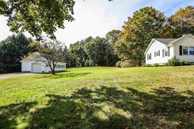 52 Mammoth Rd, Windham, NH 03087 - photo 3