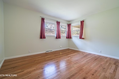 103 Ditman Ln, Oak Ridge, TN 37830 - photo 2