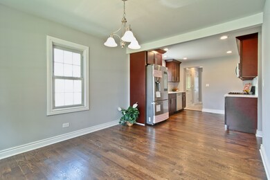 661 N Kenilworth Ave, Elmhurst, IL 60126 - photo 6