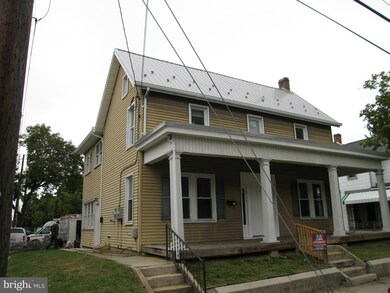 547 Second St unit 1, Chambersburg, PA 17201 - photo 3