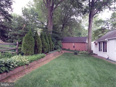 867 Mercer Dr, Haddonfield, NJ 08033 - photo 3