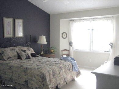 2338 Whimbrel Ct NE unit 52, Grand Rapids, MI 49505 - photo 5