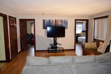 44 Church St unit 3, Lincoln, NH 03251 - photo 3