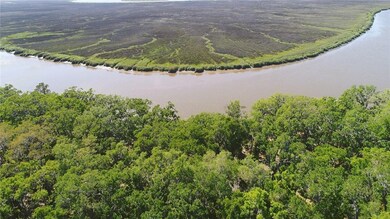374 Pikes Bluff Dr, Saint Simons Island, GA 31522 - photo 4