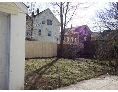 139 East St, Pawtucket, RI 02860 - photo 3