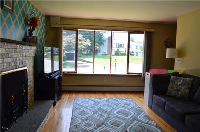 8 Jean Dr, Greenville, RI 02828 - photo 3