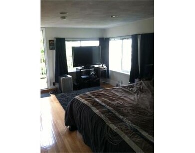 24 Hillcrest Cir unit top, Watertown, MA 02472 - photo 3