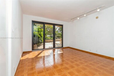 Living/Dinning Room