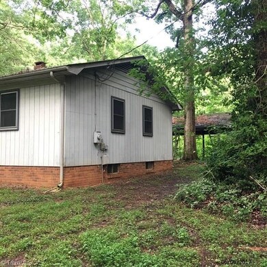 2438 Spoons Chapel Rd, Asheboro, NC 27205 - photo 3