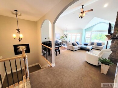 OPEN FLOORPLAN!