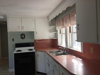 39 Cottage St, Milford, NH 03055 - photo 2