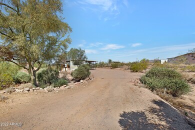670 N Tomahawk Rd-2