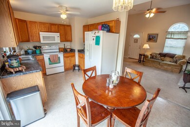 162 Mercedes Dr, Martinsburg, WV 25404 - photo 5