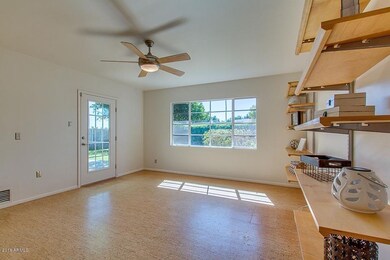FAMILY ROOM / DEN