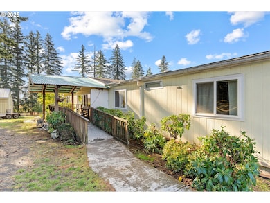 21807 S Schram Rd, Beavercreek, OR 97004 - photo 4