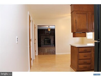 304 Meriden Dr, Newark, DE 19711 - photo 5