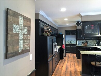 12005 Camelot Ct, Oklahoma City, OK 73120 - photo 6