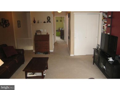 212 Wyndham Place, Trenton, NJ 08691 - photo 4