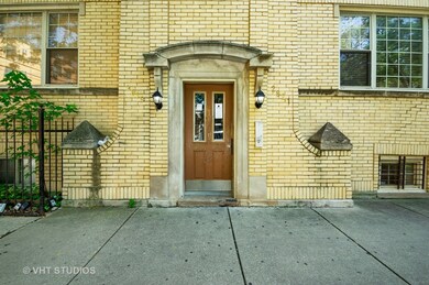 2819 W Rosemont Ave unit 3, Chicago, IL 60659 - photo 2
