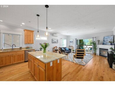 8216 N Edison St unit 3, Portland, OR 97203 - photo 4