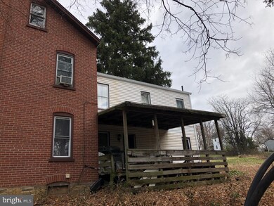 26 Seminary Ave, Reading, PA 19605 - photo 5