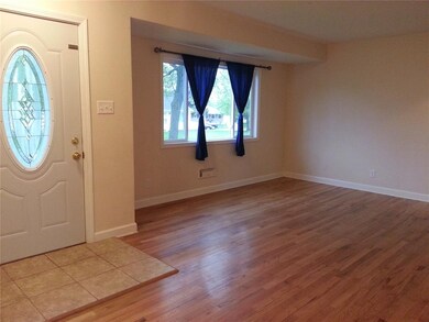 1900 Chandler St SW, Cedar Rapids, IA 52404 - photo 5