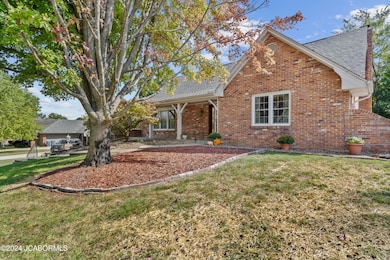 1817 Tanner Bridge Rd, Jefferson City, M
