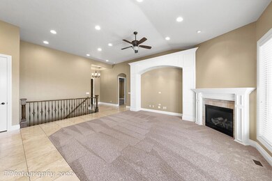 2444 s Arabian Way-16