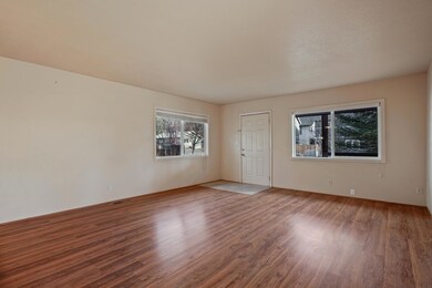 1501 NW 8th St, Bend, OR 97701 - photo 6