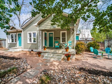 708 Whitney St, Fredericksburg, TX 78624 - photo 3