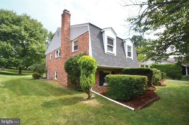 12029 Coldstream Dr, Potomac, MD 20854 - photo 4