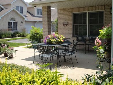 853 Havenshire Rd, Naperville, IL 60565 - photo 3